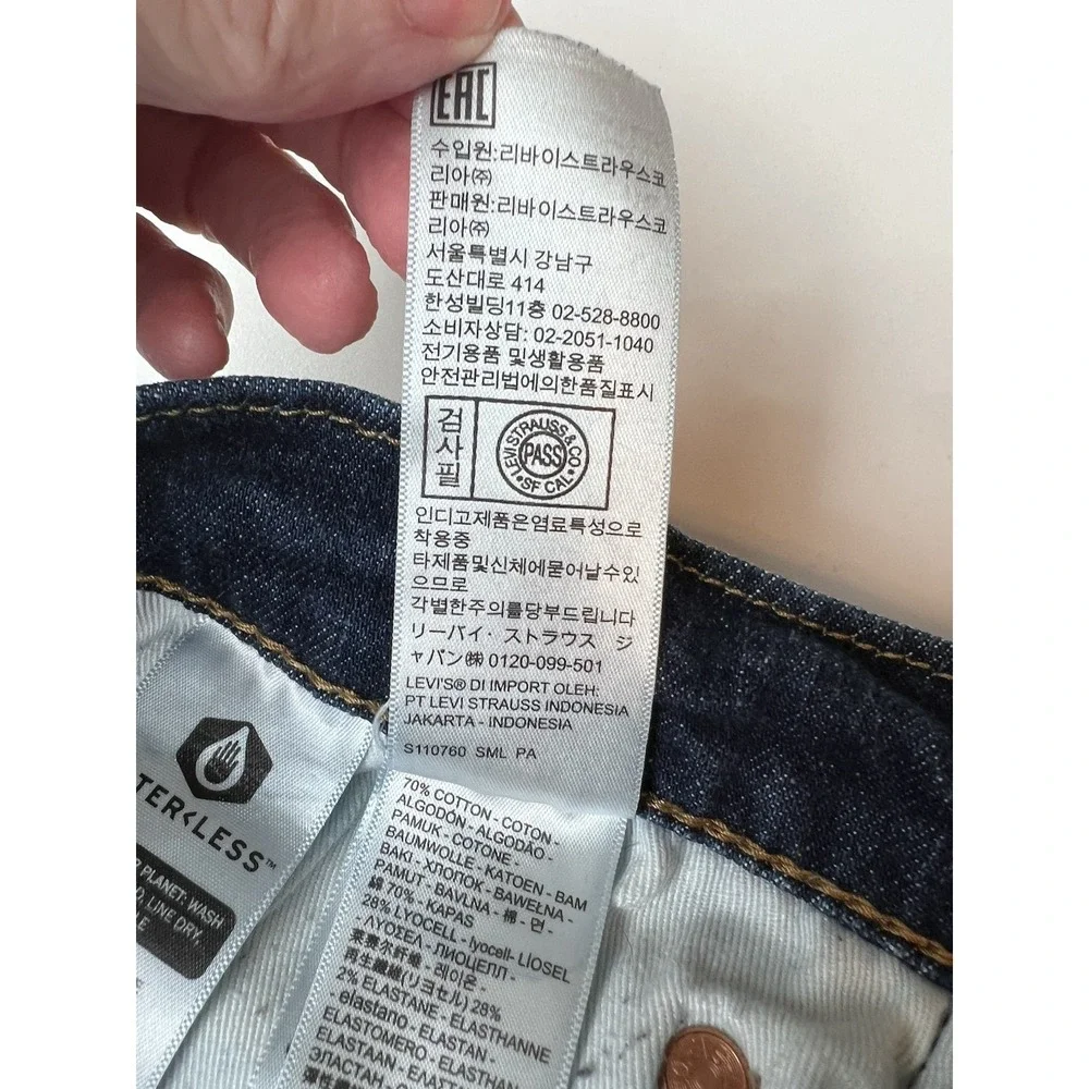 Levi's 502 Taper Men's Blue denim Jeans Size 31x32 - WPL 423